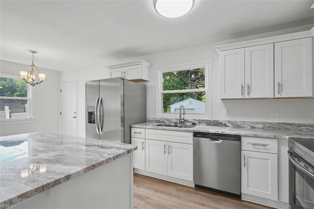 1115 77th St Property Photo 16