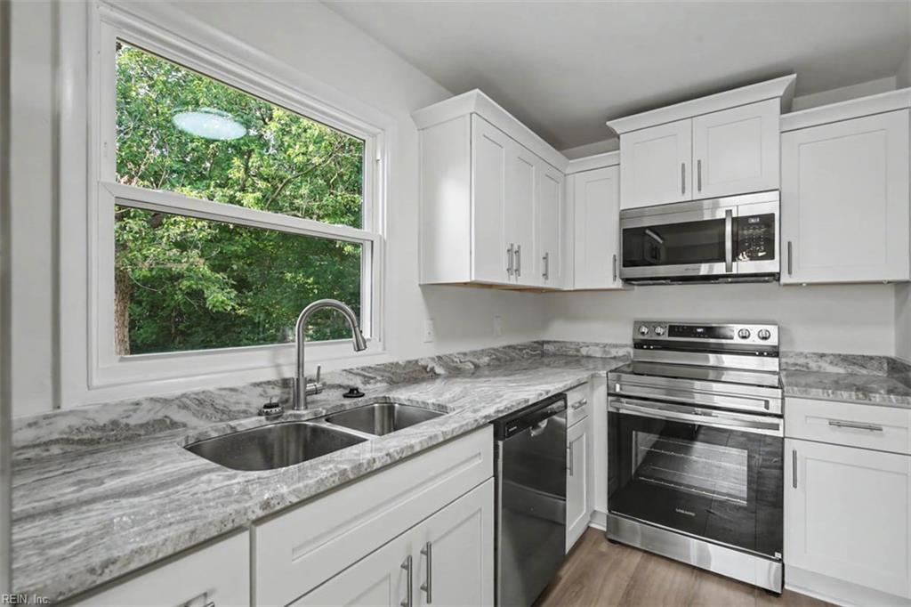 1115 77th St Property Photo 18
