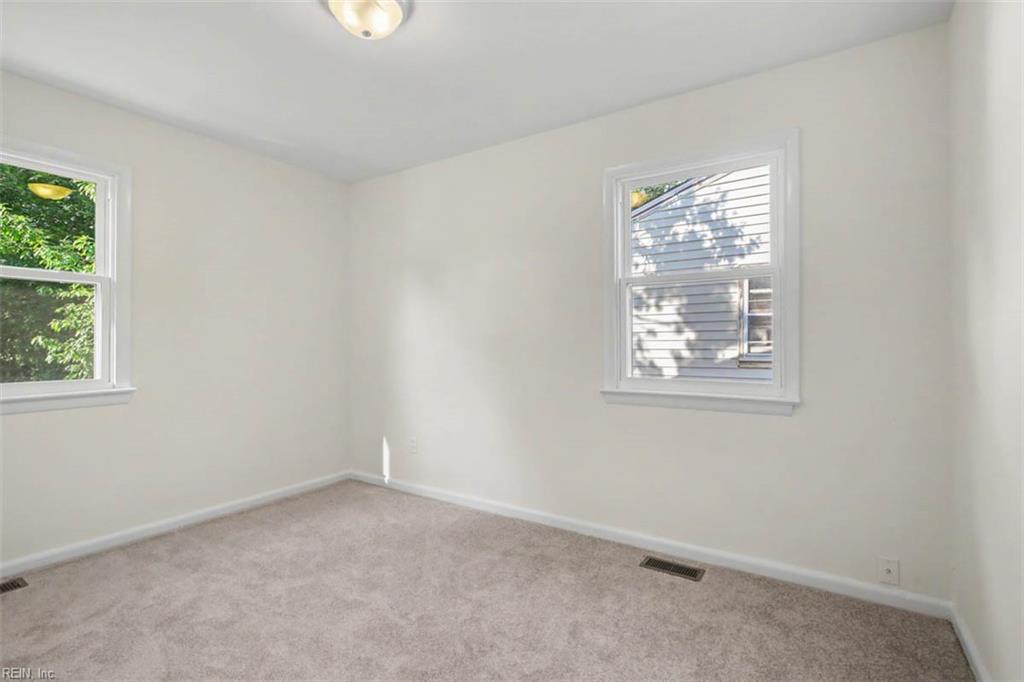 1115 77th St Property Photo 25