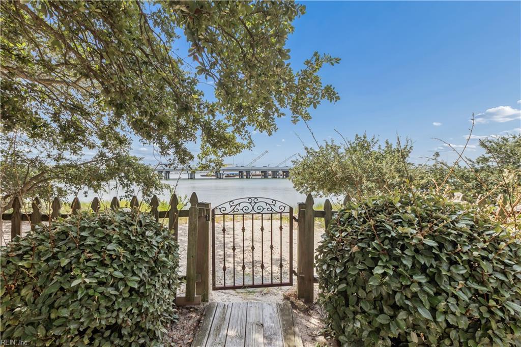 937 Little Bay Ave Property Photo 25