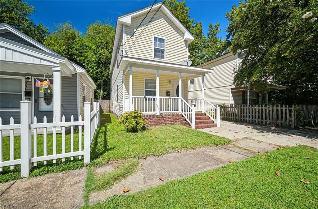 868 Johnson Ave Property Photo 2