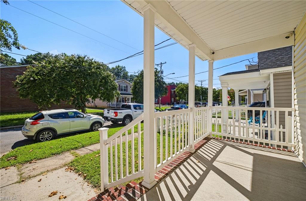 868 Johnson Ave Property Photo 4