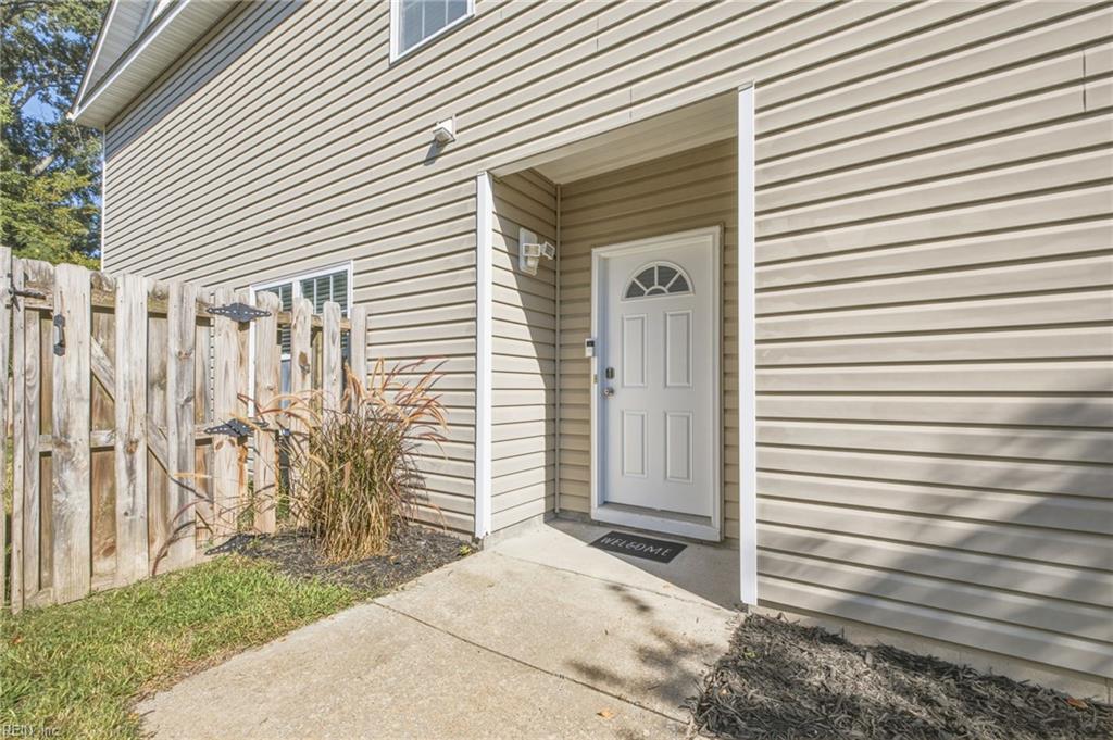 321 Garcia Dr Property Photo 2