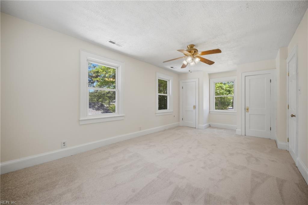 4201 Winchester Dr Property Photo 26
