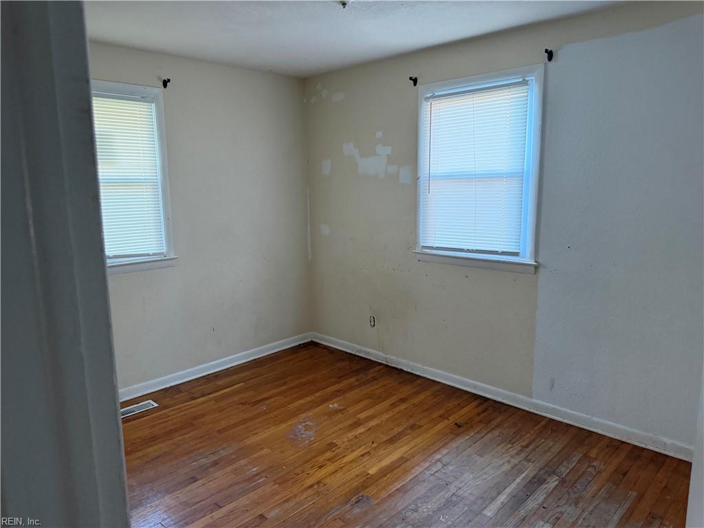 2918 Berkley Ave Property Photo 12