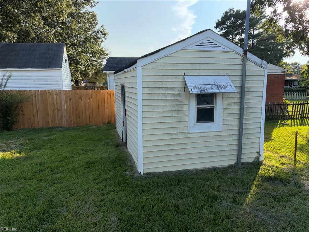 2918 Berkley Ave Property Photo 13