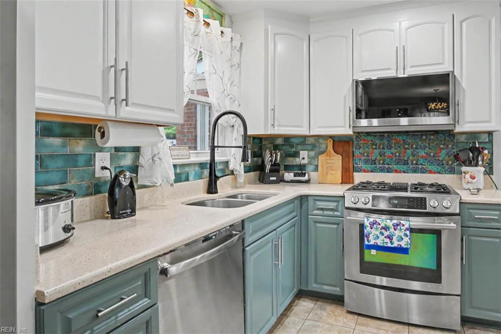 2980 Lynnhaven Dr Property Photo 9