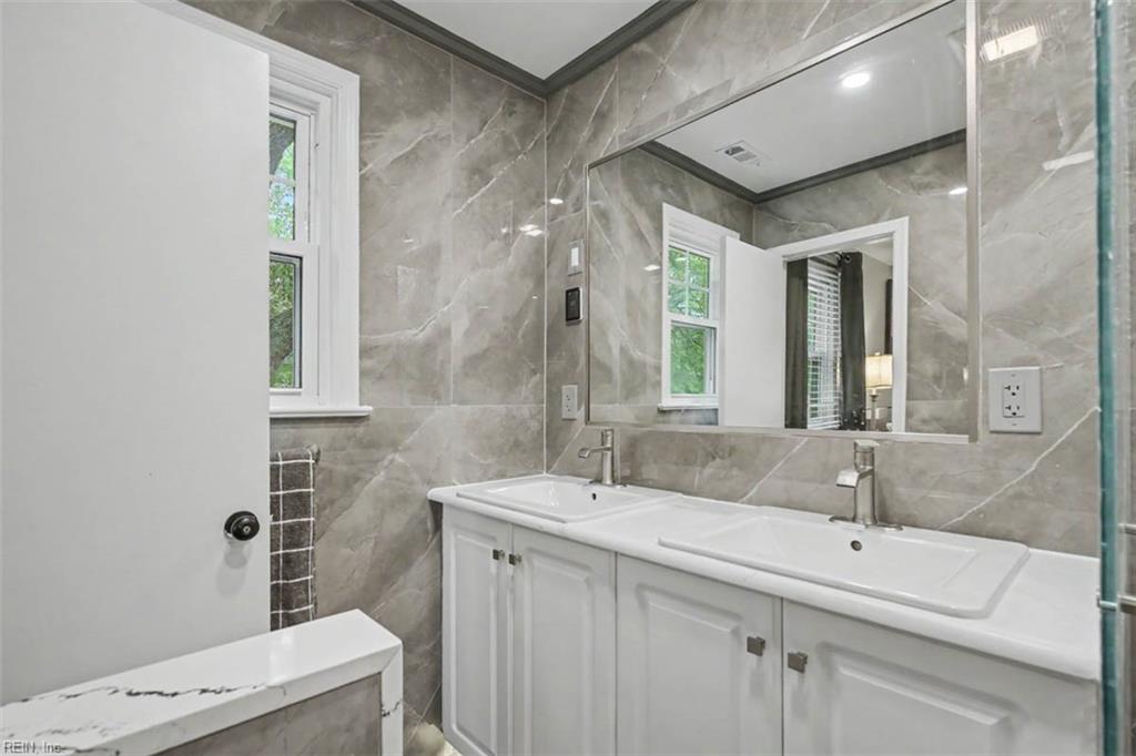 2980 Lynnhaven Dr Property Photo 21