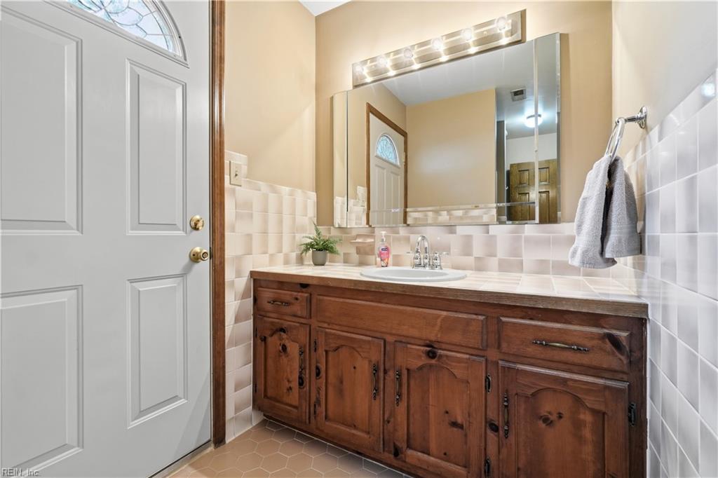 4724 Woodwind Way Property Photo 12