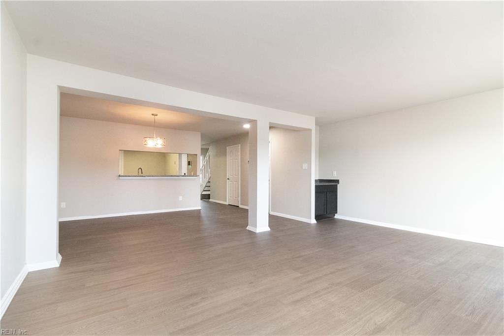 4737 Eldon Ct Property Photo 6