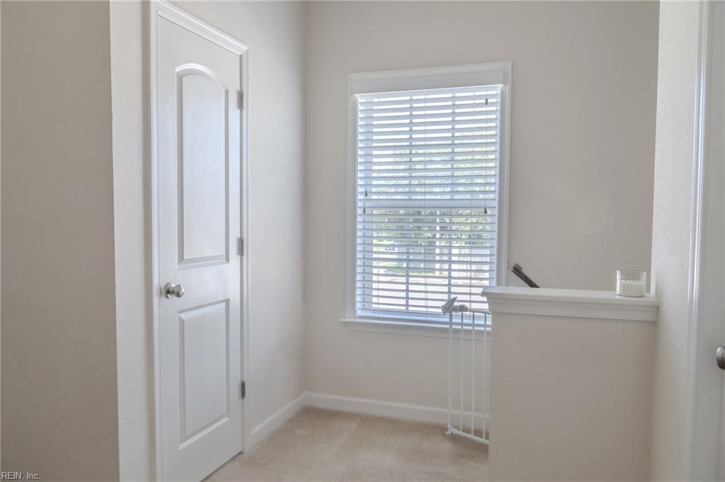 1152 Chatham Ln Property Photo 9