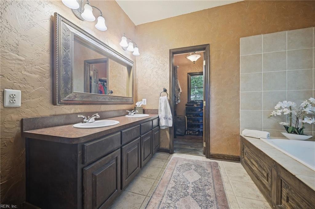 2530 Entrada Dr Property Photo 18