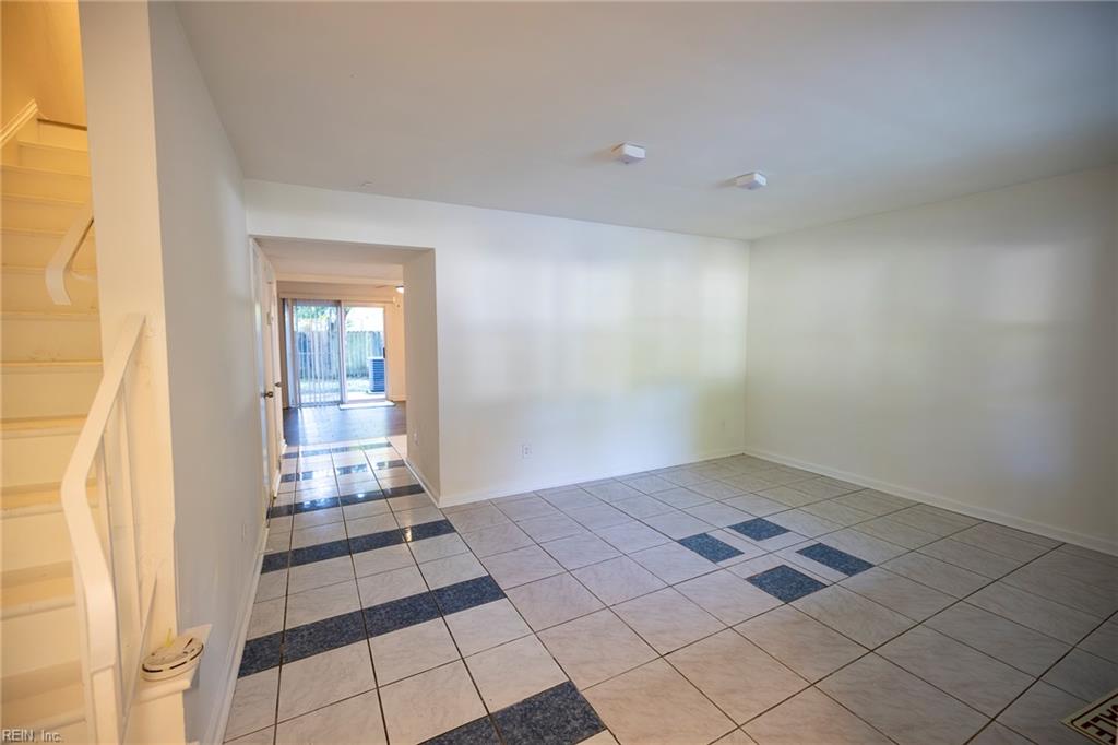3355 Lakecrest Rd Property Photo 3