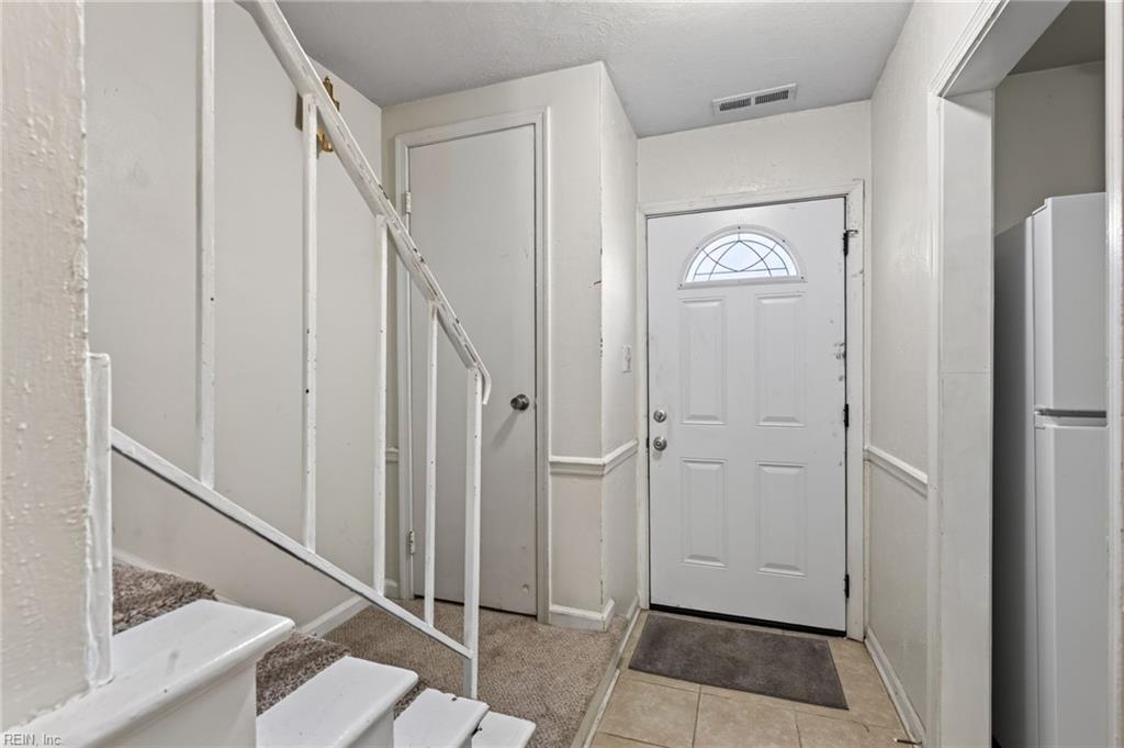 833 Windom Pl Property Photo 2
