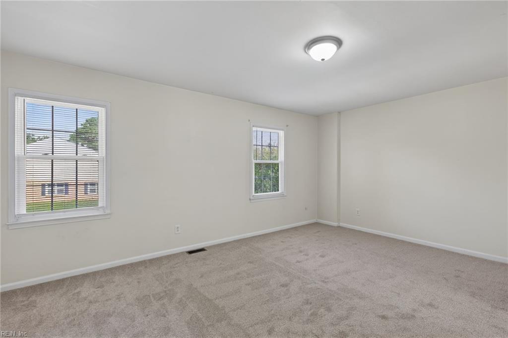833 Windom Pl Property Photo 10