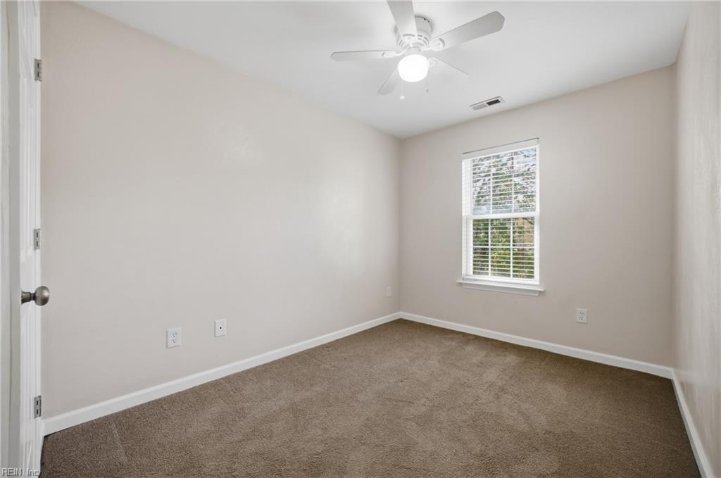 5109 James St Property Photo 21