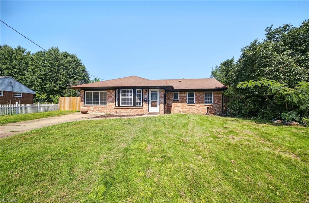 5004 Westgrove Cir Property Photo 4