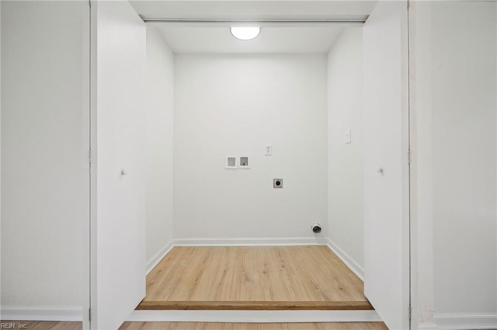 5004 Westgrove Cir Property Photo 18