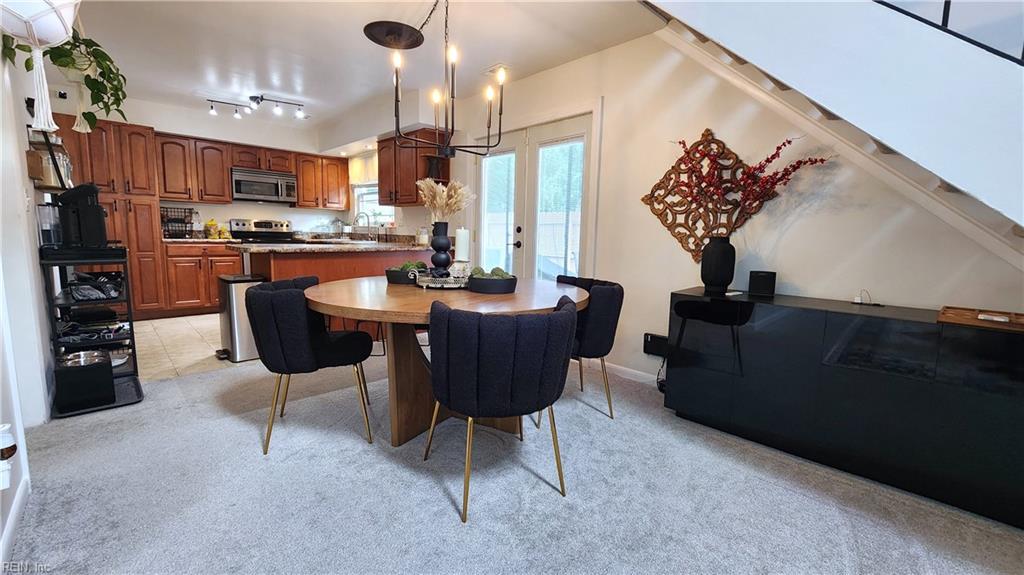 1209 Woodbridge Trl Property Photo 5
