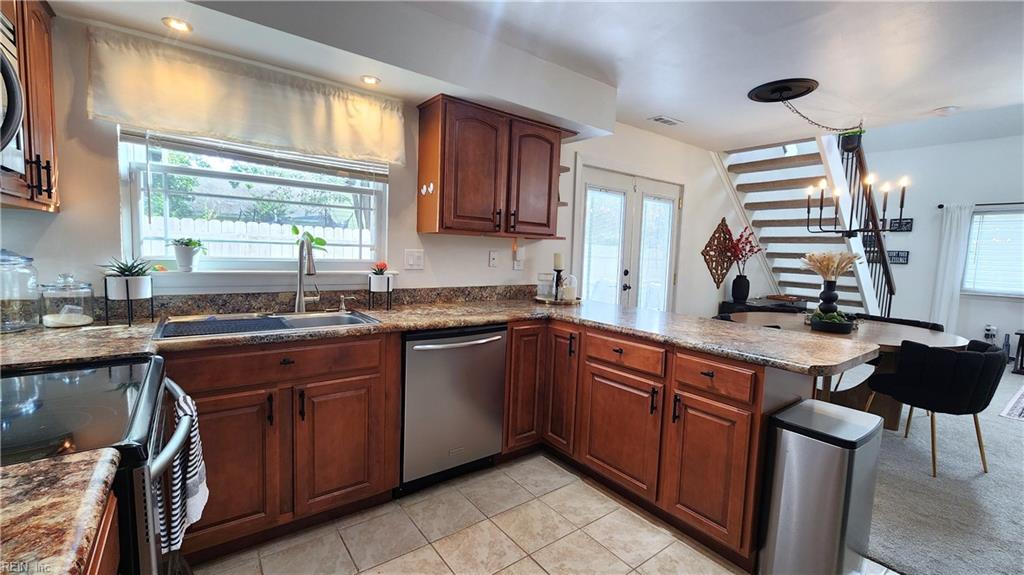 1209 Woodbridge Trl Property Photo 8