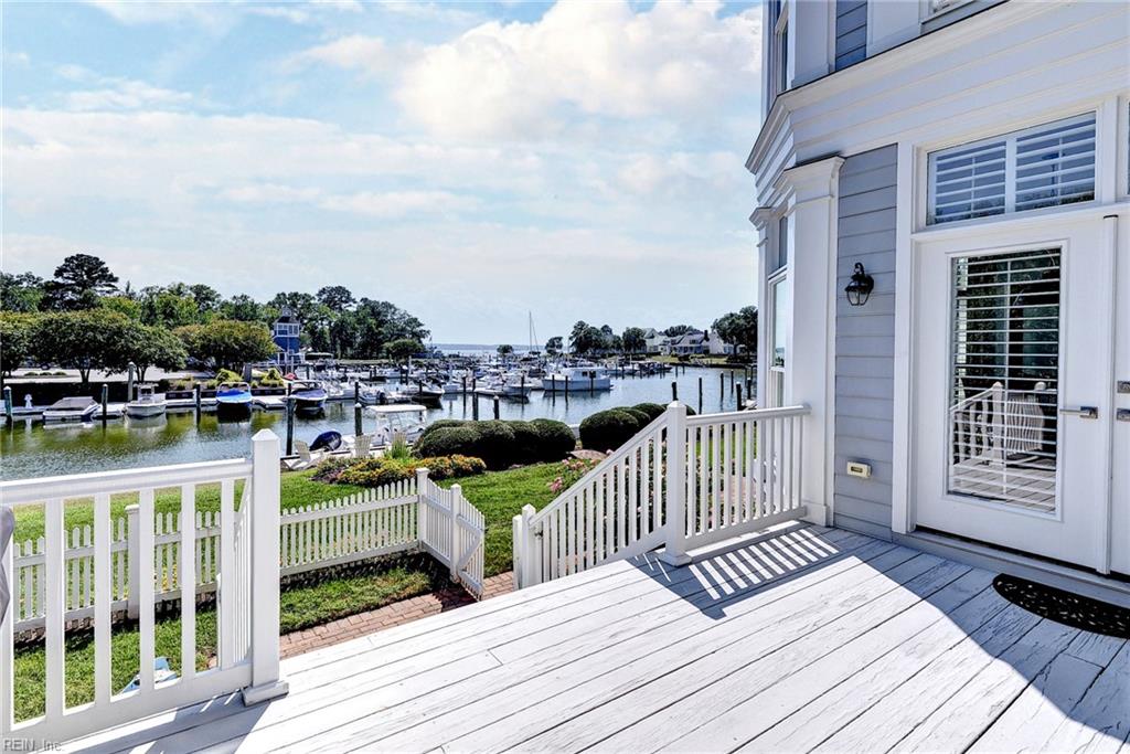 1600 Harbor Rd Property Photo 23