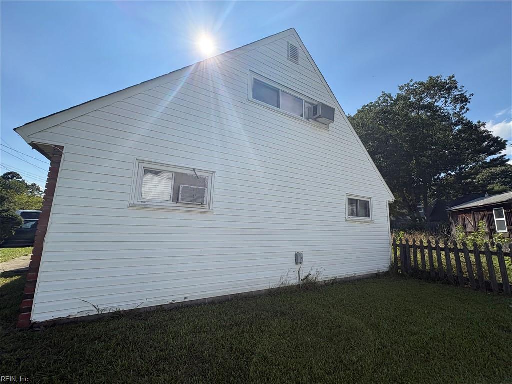 1820 Norview Ave Property Photo 2