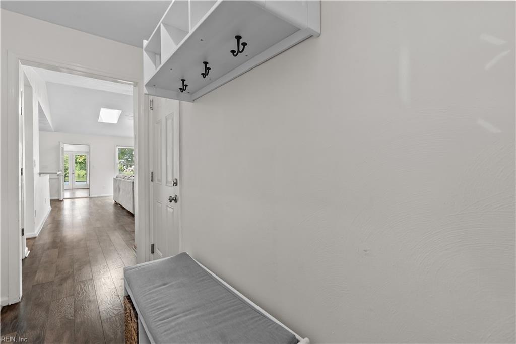 5532 Annandale Dr Property Photo 5