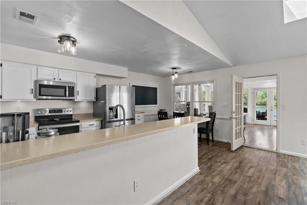 5532 Annandale Dr Property Photo 11
