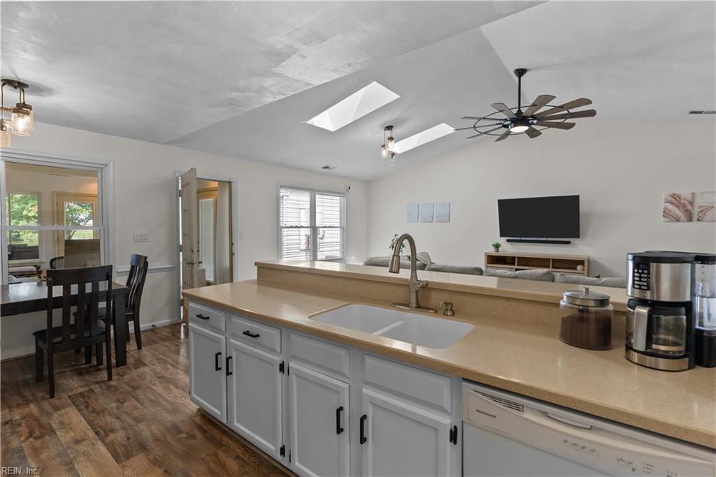 5532 Annandale Dr Property Photo 12