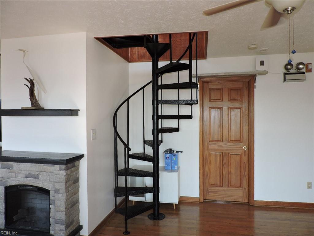 3789 Coates Ln Property Photo 8