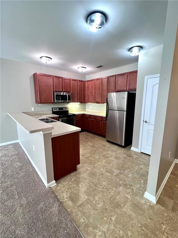 924 Southmoor Dr Property Photo 11