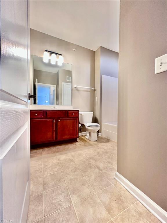 924 Southmoor Dr Property Photo 20