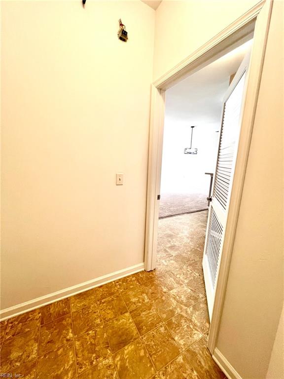 924 Southmoor Dr Property Photo 29