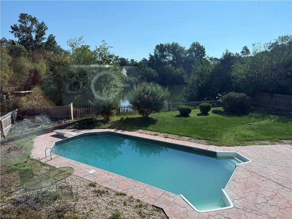 509 Cassway Arch Property Photo 2