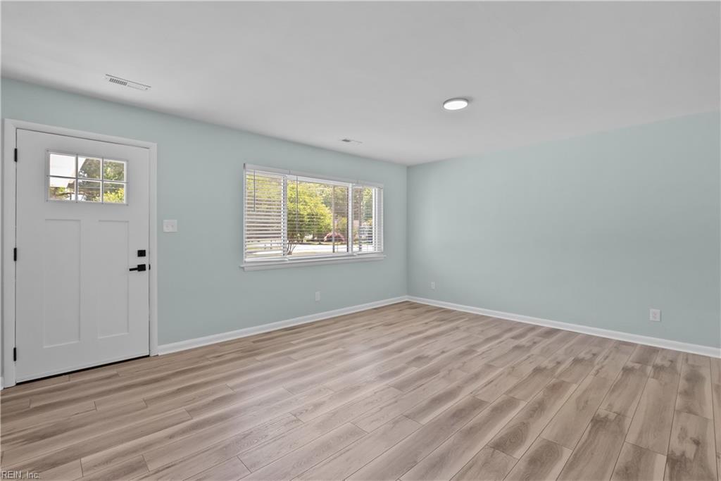 152 Mann Dr Property Photo 4