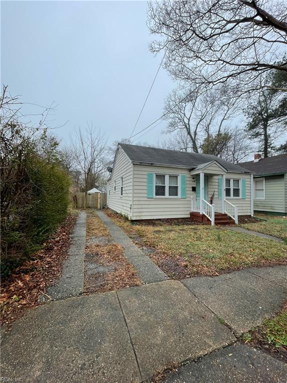 1547 Melrose Pw Property Photo 2