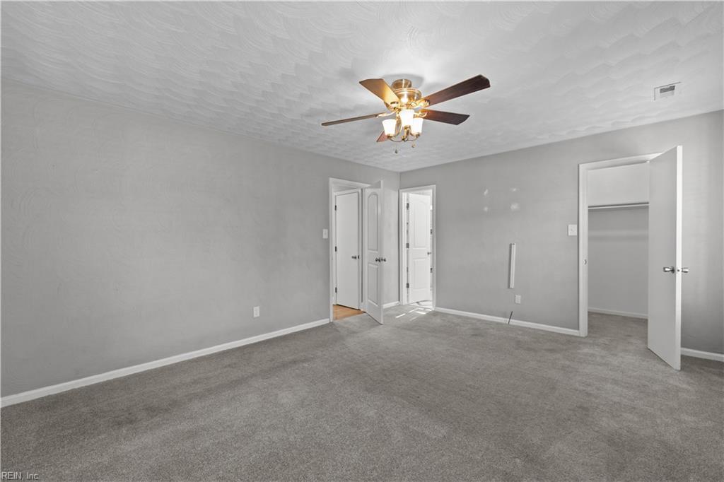 909 Portland St Property Photo 18