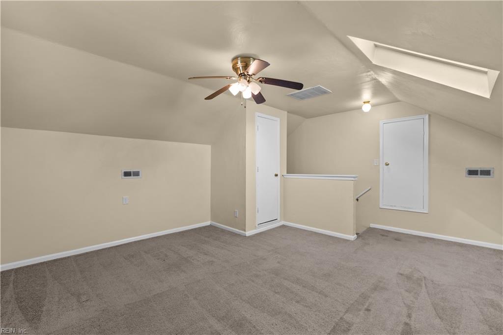 909 Portland St Property Photo 26
