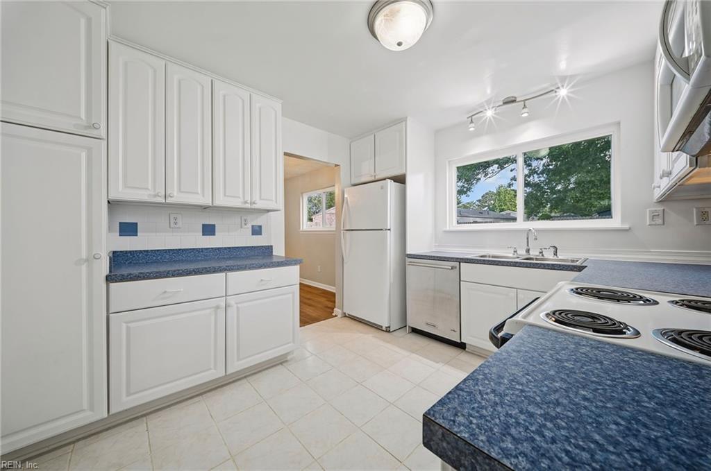 3628 Kings Point Rd Property Photo 12