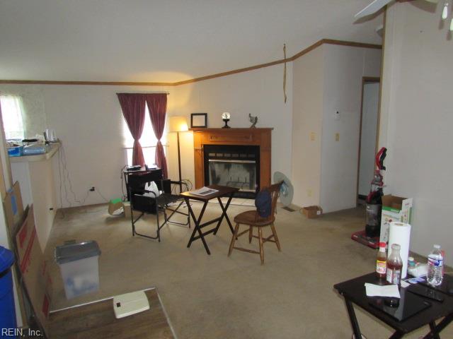 77 Louise St Property Photo 13