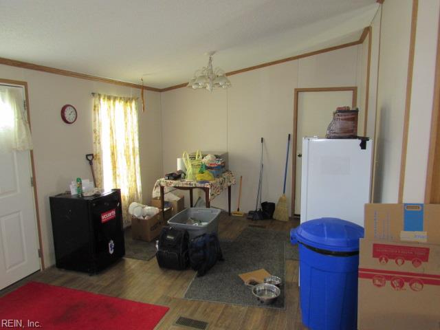 77 Louise St Property Photo 15