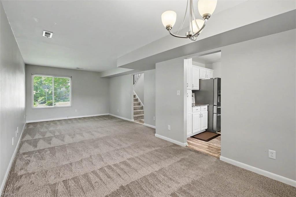 1330 Coral Pl Property Photo 9
