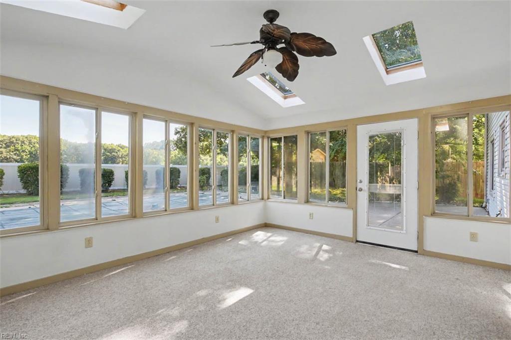 1330 Coral Pl Property Photo 22