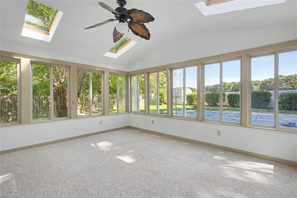 1330 Coral Pl Property Photo 23