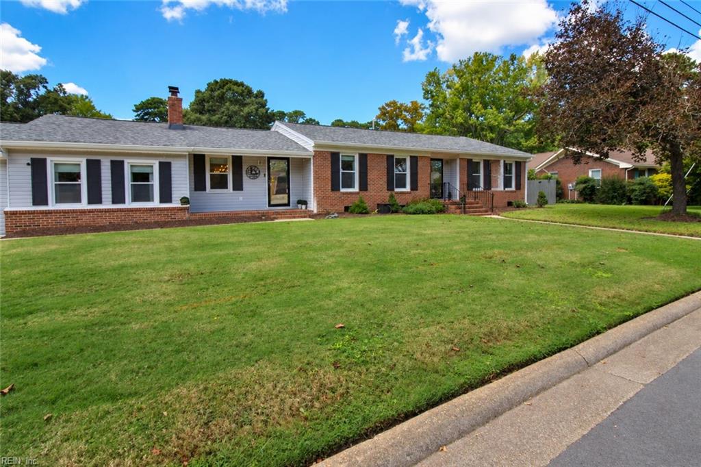 2708 Meadow Dr W Property Photo 3