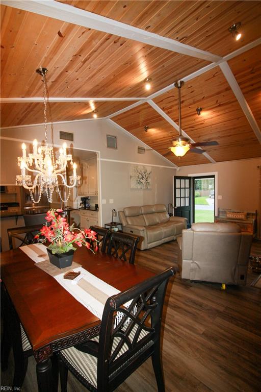 2708 Meadow Dr W Property Photo 5