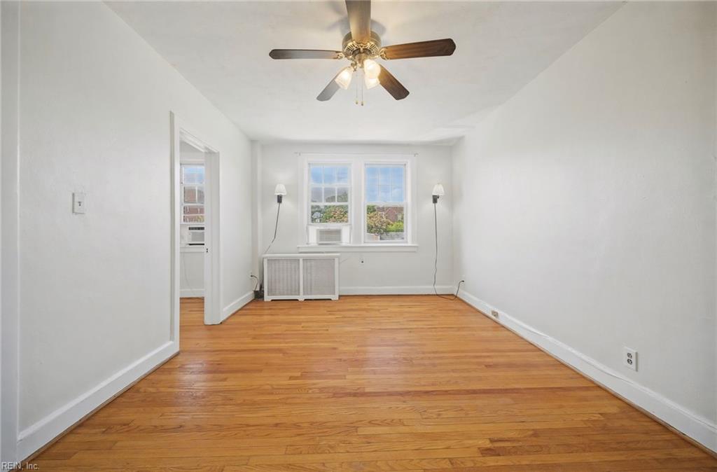 742 Washington Park Property Photo 12