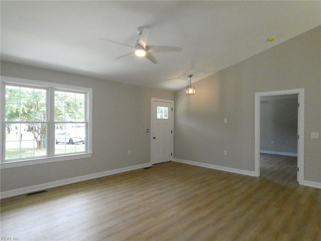 28 Dixie Dr Property Photo 11