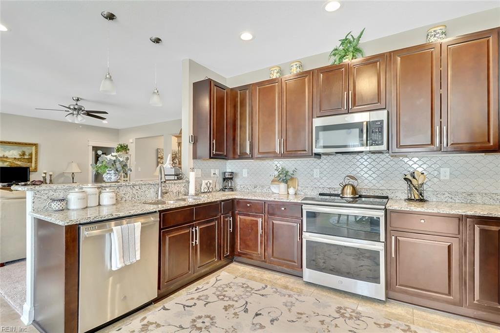 101 Sutryk Ct Property Photo 4