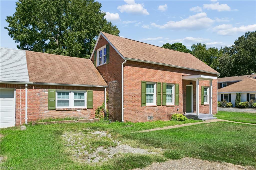 3 E Davis Rd Property Photo 2